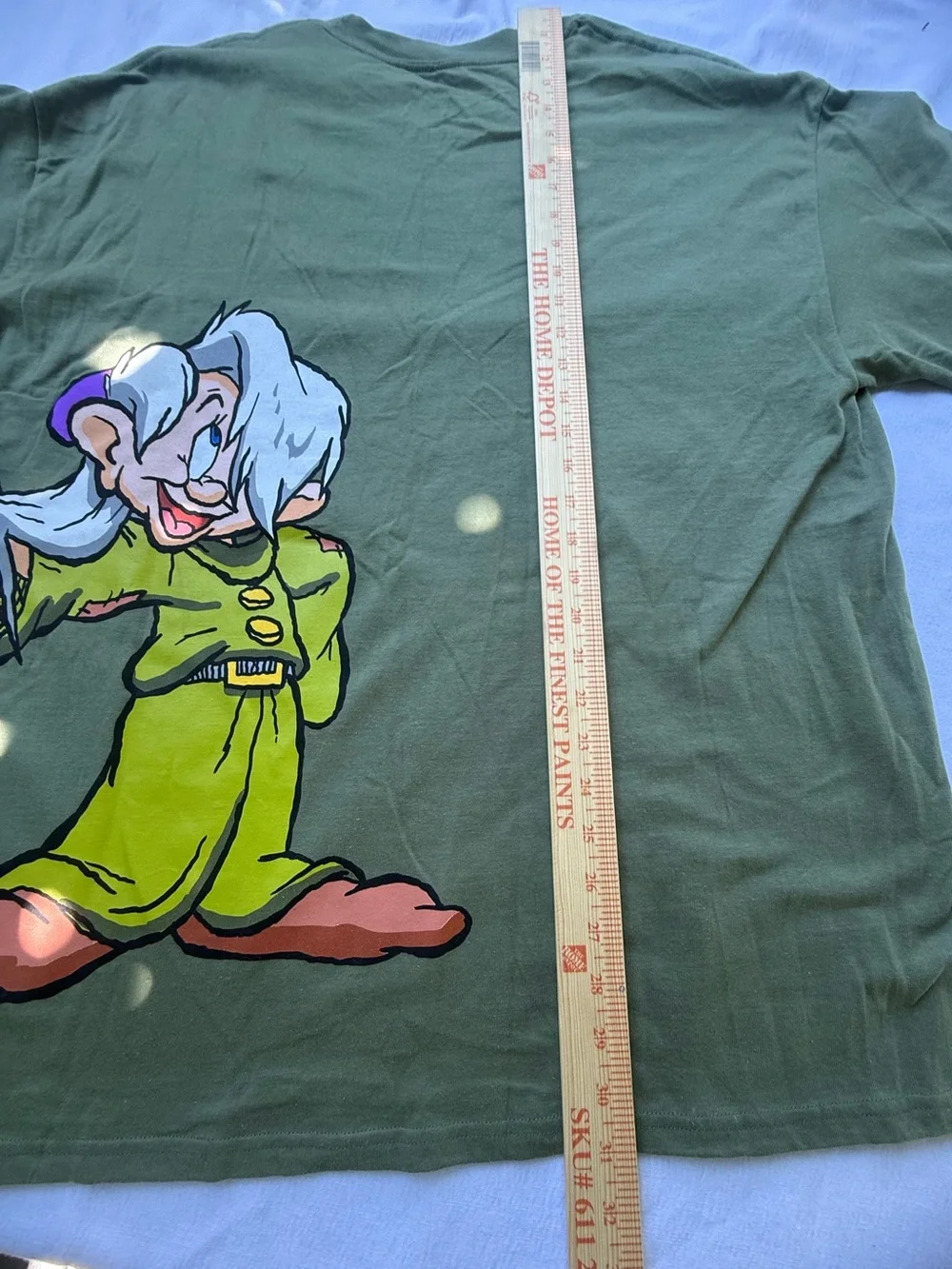 Size 2X Disneyland Grumpy Dopey Dwarf Graphic Olive Green Men’s T-Shirt